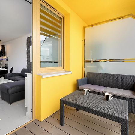 Jantar Apartamenty - Miodowy Dom City Center Kolobrzeg Bagian luar foto