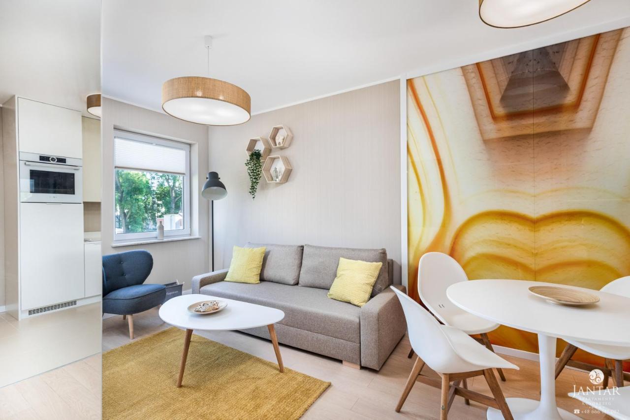 Jantar Apartamenty - Miodowy Dom City Center Kolobrzeg Bagian luar foto