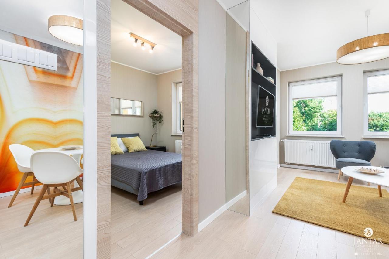 Jantar Apartamenty - Miodowy Dom City Center Kolobrzeg Bagian luar foto